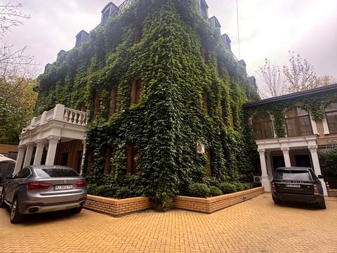коммерческая по адресу Жилянская ул., 72