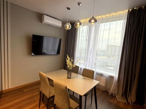 квартира за адресою Причальна вул., 14