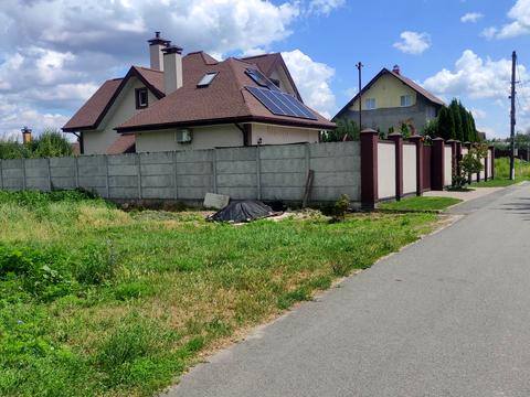 участок по адресу Молодіжка, 48