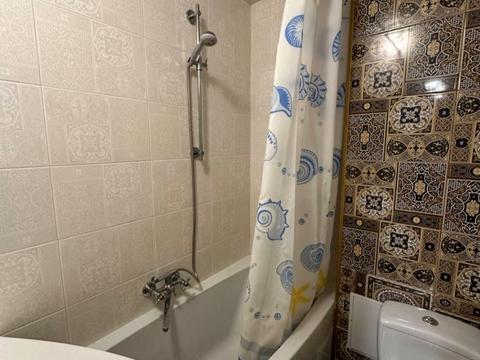 квартира за адресою Квартальна вулиц вул. (Гладкова), 7