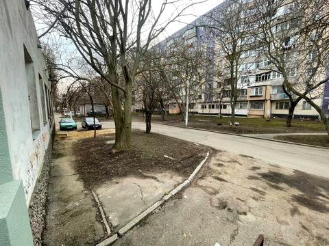 комерційна за адресою Наукова вул., 48/3