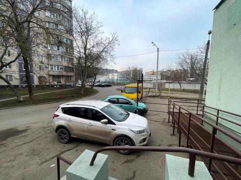 комерційна за адресою Наукова вул., 48/3