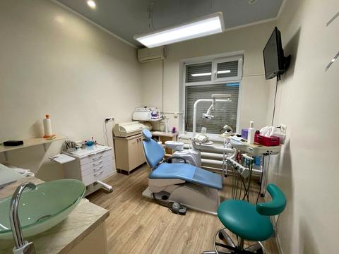 комерційна за адресою Наукова вул., 48/3