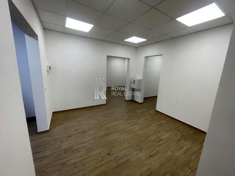 коммерческая по адресу Балтийский пер., 3