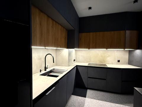 квартира за адресою Залізнична вул., 9Б