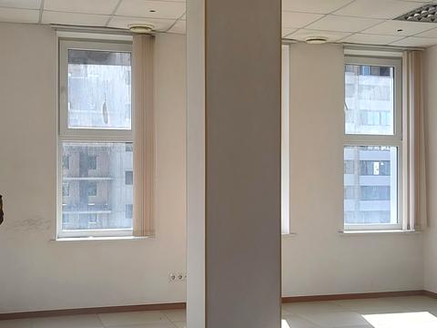 комерційна за адресою Клочківська вул., 115