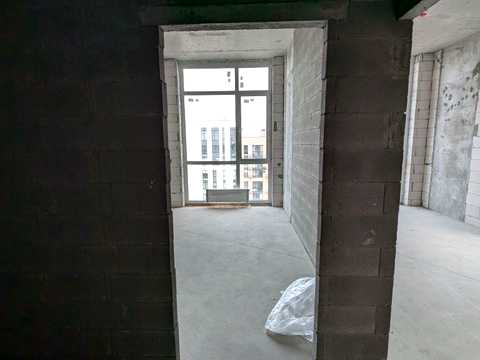 квартира за адресою Салютна вул., 2к21