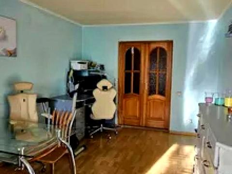 квартира за адресою Космічна вул., 4
