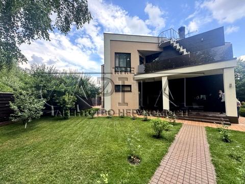 будинок за адресою Ясногірська вул.