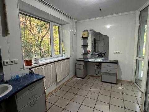 коммерческая по адресу 129-й Бригады Территориальной Обороны ул. (Куприна), 120