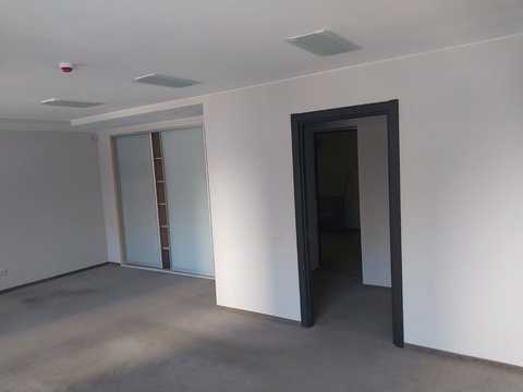 комерційна за адресою Київ, Голосіївська пл., 7