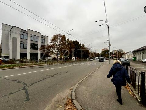 коммерческая по адресу Мостицкая ул., 4