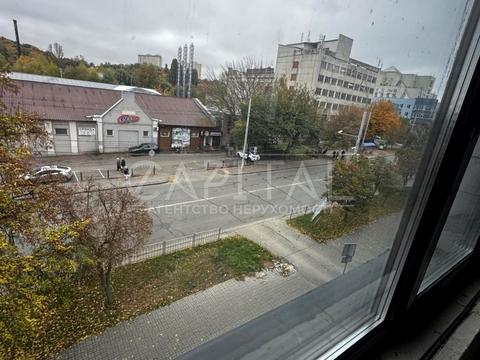 коммерческая по адресу Мостицкая ул., 4