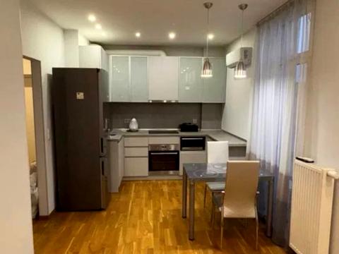 квартира за адресою Регенераторна вул., 4 к15