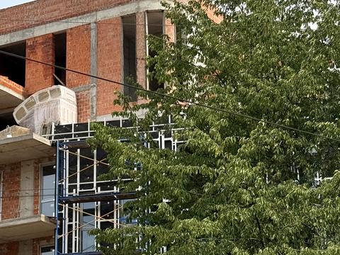 комерційна за адресою Романа Дашкевича вул., (Будинок)