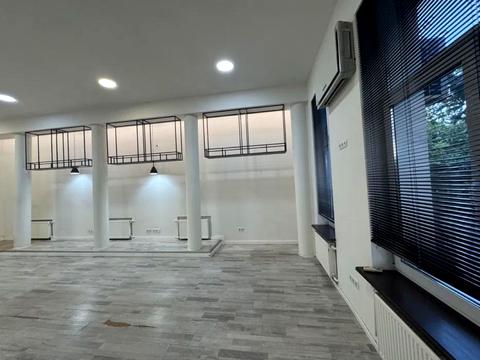 коммерческая по адресу Редутная ул., 58б