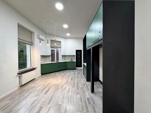 коммерческая по адресу Редутная ул., 58б