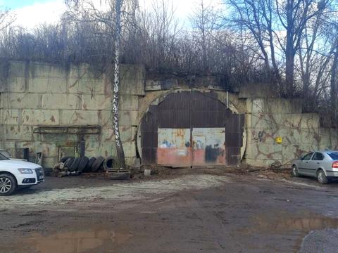 комерційна за адресою Авіаційна, 1
