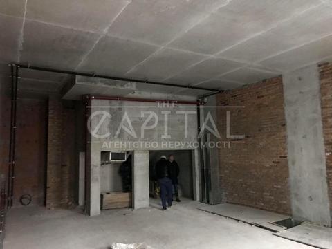 комерційна за адресою Петра Сагайдачного вул., 18