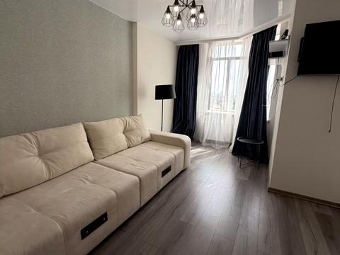 квартира за адресою Жаботинського вул. (Пролетарская улица), 56а