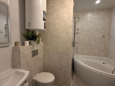 квартира за адресою Жаботинського вул. (Пролетарская улица), 56а
