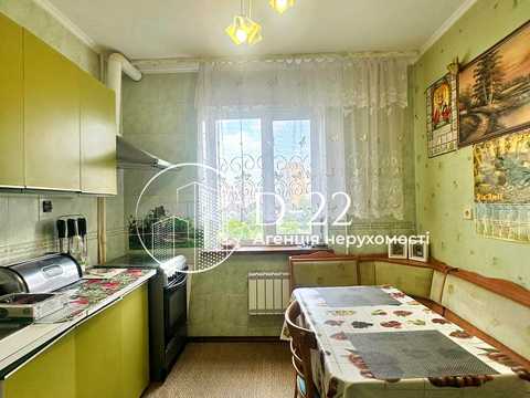 квартира за адресою Сержа Лифаря вул. (Олександра Сабурова), 4
