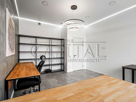 комерційна за адресою Кловський узвіз, 7a