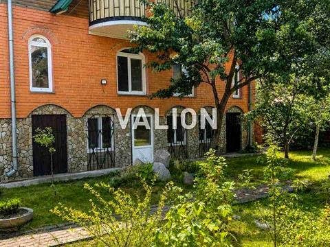 будинок за адресою 62 Центральна вул., 62