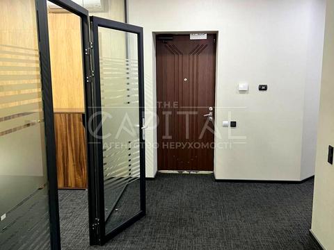 комерційна за адресою Кловський узвіз, 7a