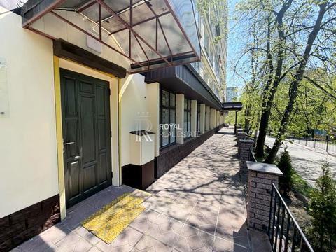 комерційна за адресою Петра Ніщинського вул., 5