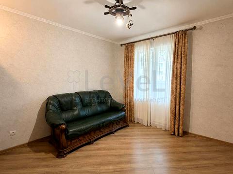 квартира за адресою Бориса Гмирі вул., 14-Б
