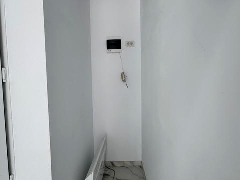 1871247246650395