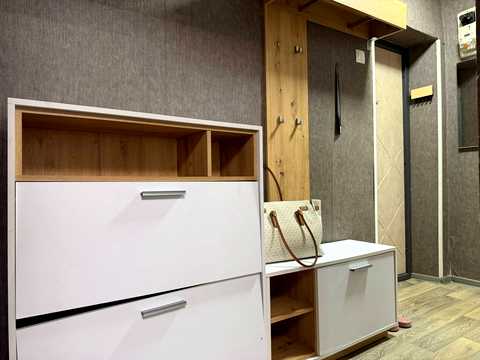 квартира за адресою Універсальна вул., 11