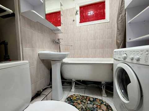 квартира за адресою Універсальна вул., 11