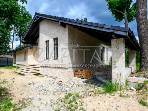 дом по адресу Євгена Коновальця ул., 49 а