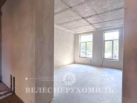 комерційна за адресою Корольова вул., 4