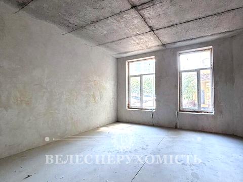 комерційна за адресою Корольова вул., 4