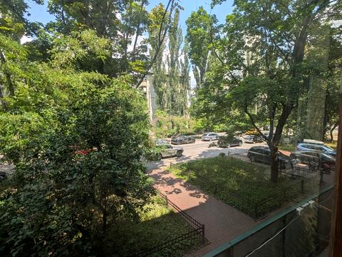 квартира за адресою Академіка Білецького вул., 3