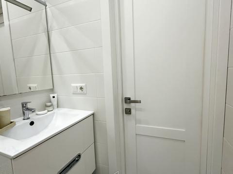квартира за адресою Феодосійська вул., 2-Л