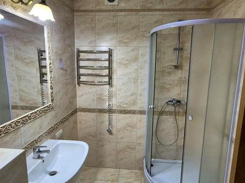 квартира за адресою Патріарха Мстислава Скрипника вул. (Миколи Островського), 40