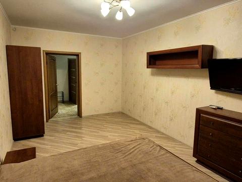квартира за адресою Патріарха Мстислава Скрипника вул. (Миколи Островського), 40