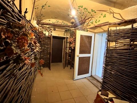 комерційна за адресою Миколи Садовського вул., 2