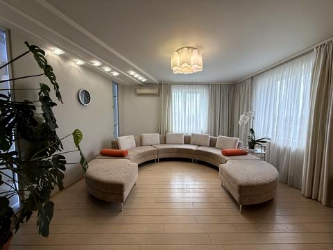 квартира за адресою Братів Горобців вул. (Дмитра Кедріна), 53-А