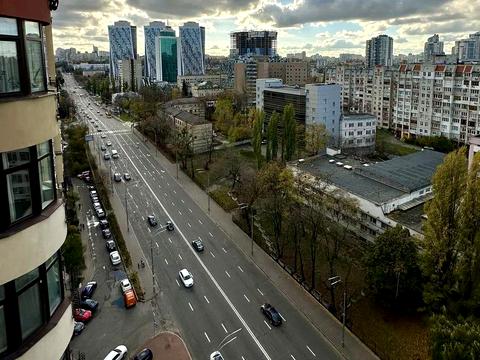 квартира за адресою В'ячеслава Чорновола вул., 27