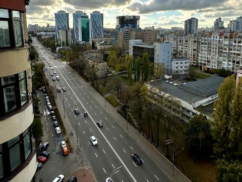 квартира за адресою В'ячеслава Чорновола вул., 27