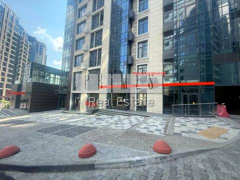 комерційна за адресою Андрія Верхогляда вул. (Михайла Драгомирова), 22