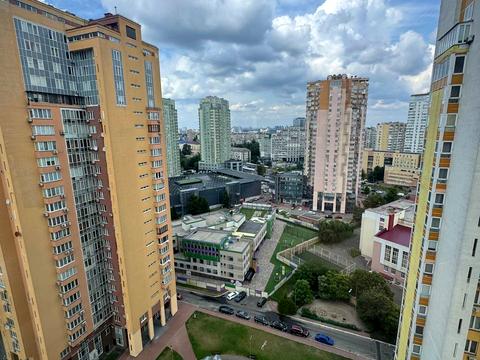 квартира за адресою Валерія Лобановського просп. (Червонозоряний), 4-В