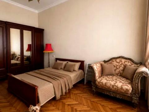 квартира за адресою Базарна вул., 52