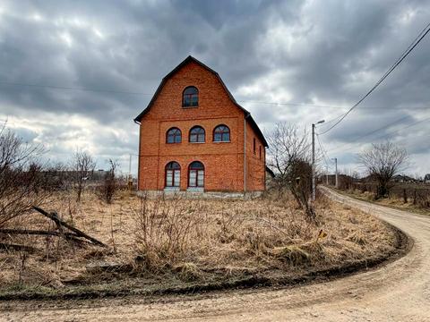 будинок за адресою Лугова, 1
