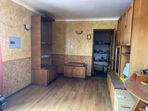 комерційна за адресою Механізаторів вул., 11